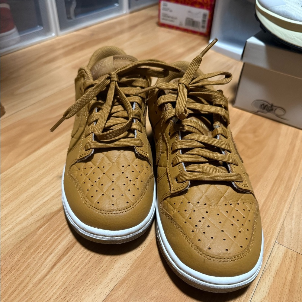 Nike Dunk Low Wheat